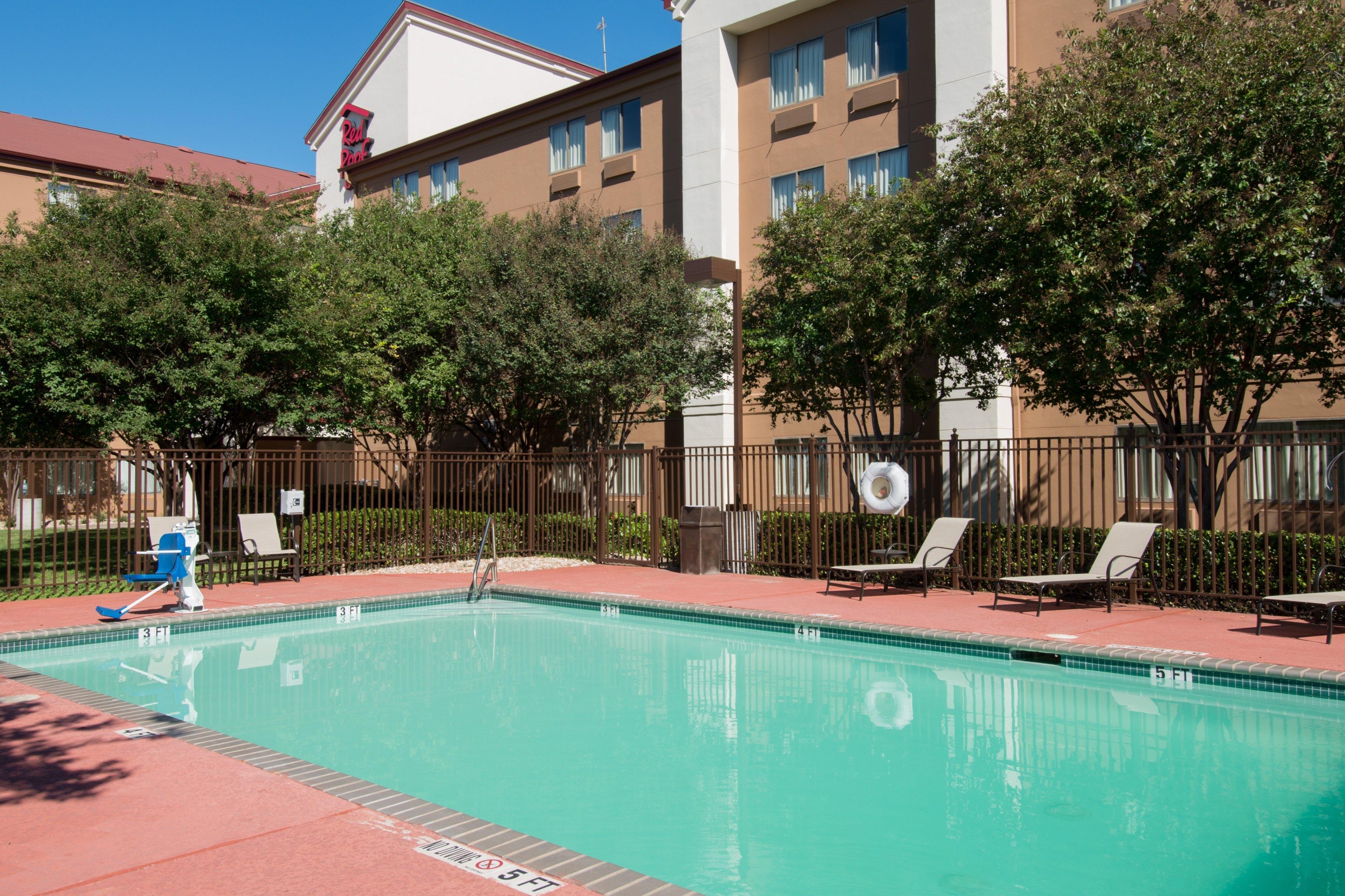 Red Roof Inn Plus+ Austin South Exterior foto