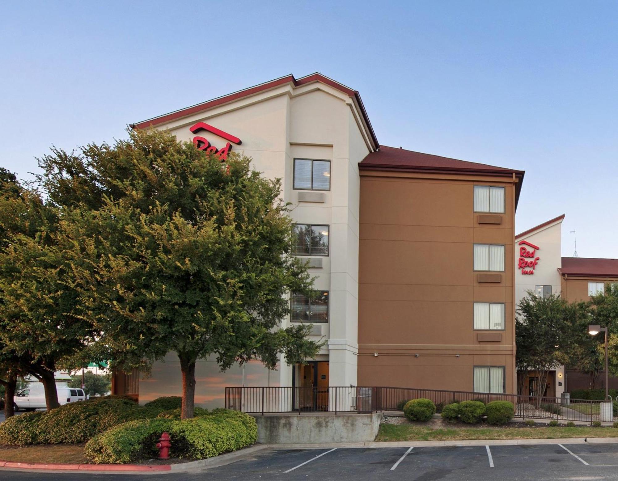 Red Roof Inn Plus+ Austin South Exterior foto